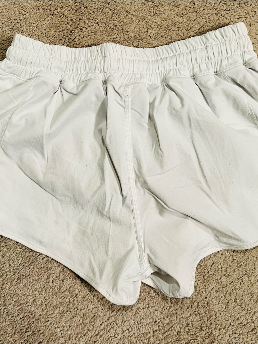lululemon athletica Hotty Hot White Women's Athletic Elastic-Waist Shorts